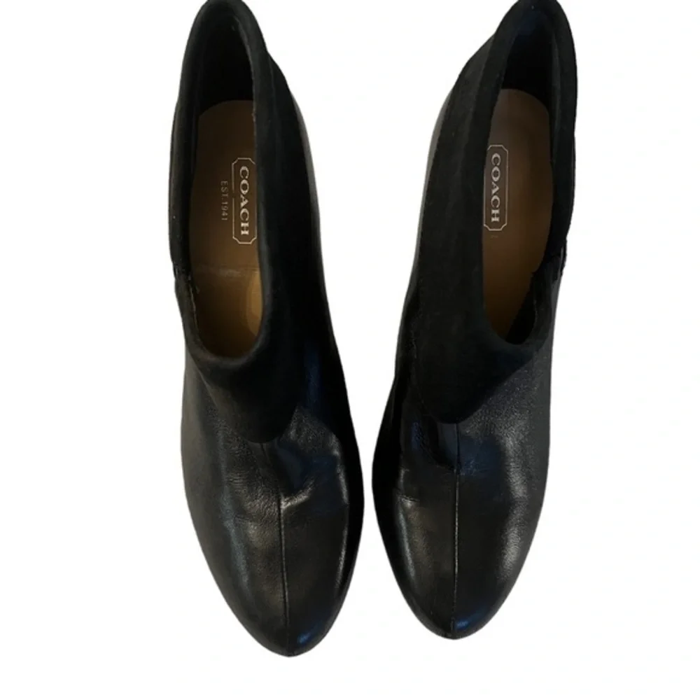 COACH black 4” spike heel booties boots like new 8.5B